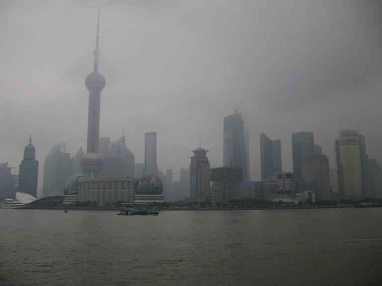 http://www.nematome.info/ChinaBlogPics/Bund_Pudong.jpg